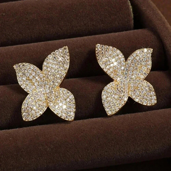 Women's Diamond detailed Butterfly-Shaped Stud Earrings - Picture 9 of 14